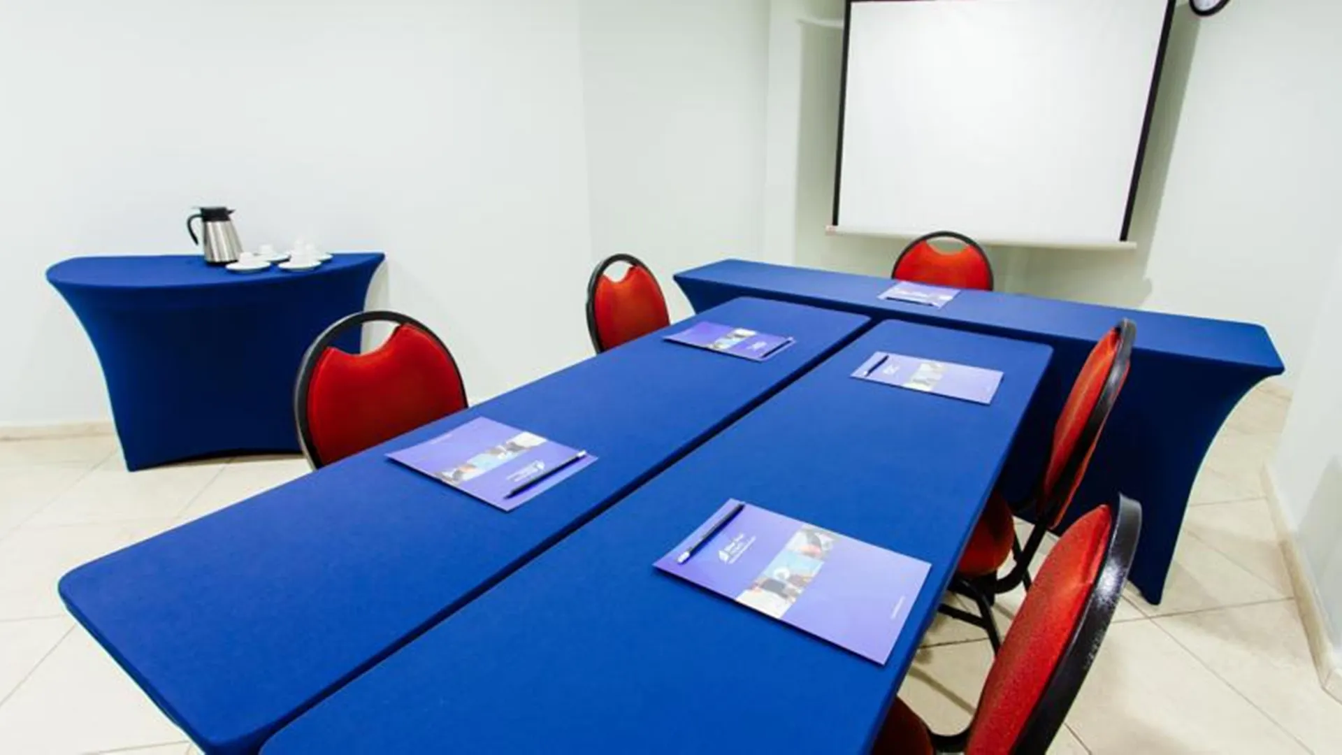 Blue Tree Towers Joinville 4*,